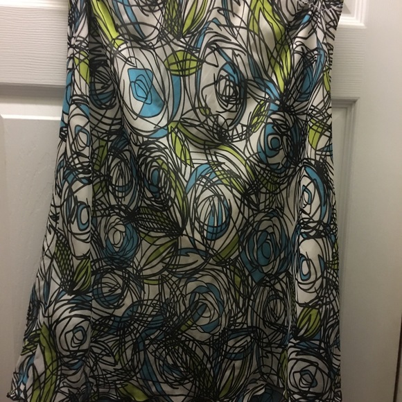 Ladies skirt - Picture 1 of 1